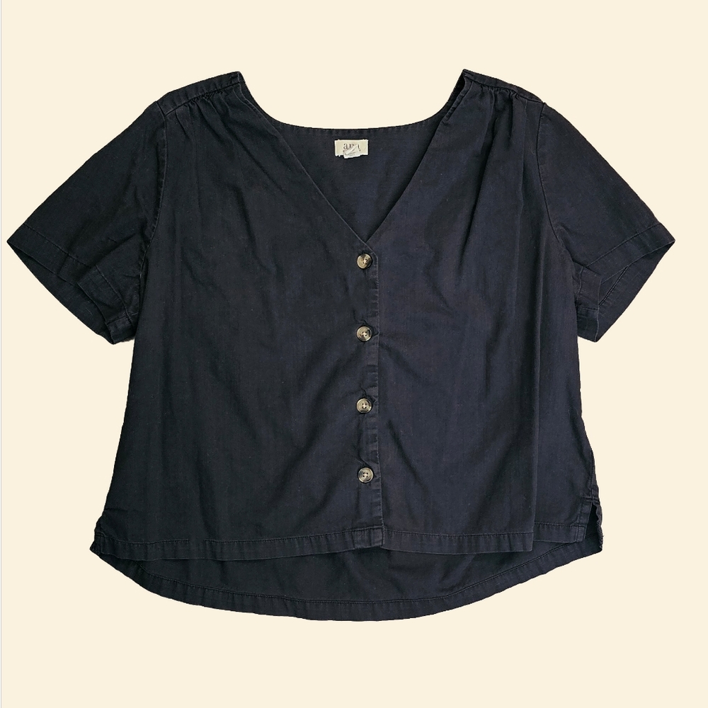 women's button-up cropped black shirt large made by A.N.A. A New Apparel